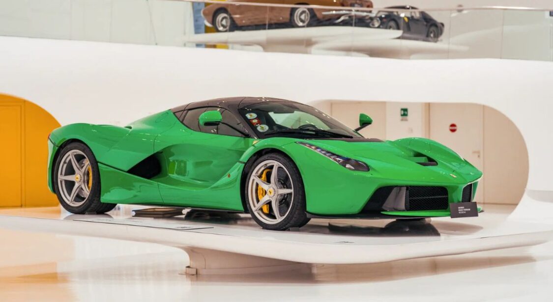 Der Ferrari Laferrari Ein Hybrid Hypercar Das Grenzen Uberschreitet