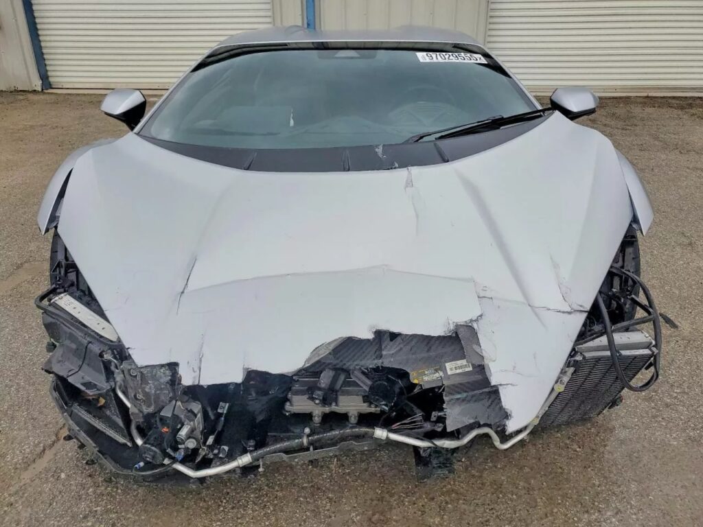 Lamborghini Revuelto