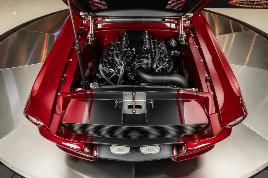 V8 Mustang