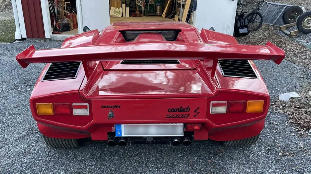 fausse Lamborghini Countach